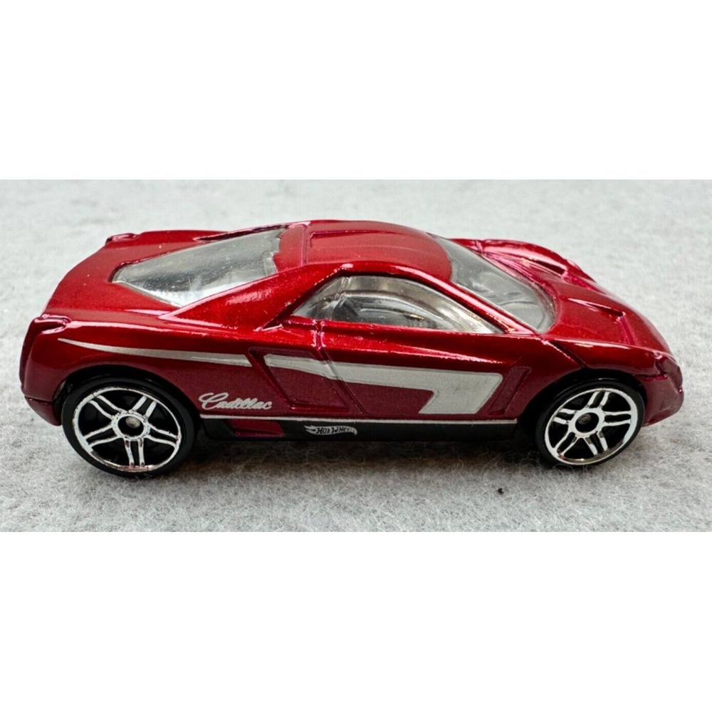 Hot Wheels 2002 Cadillac CEN, Metal Flake Red, 2011-10 pack, Metal Body,‎ #482
